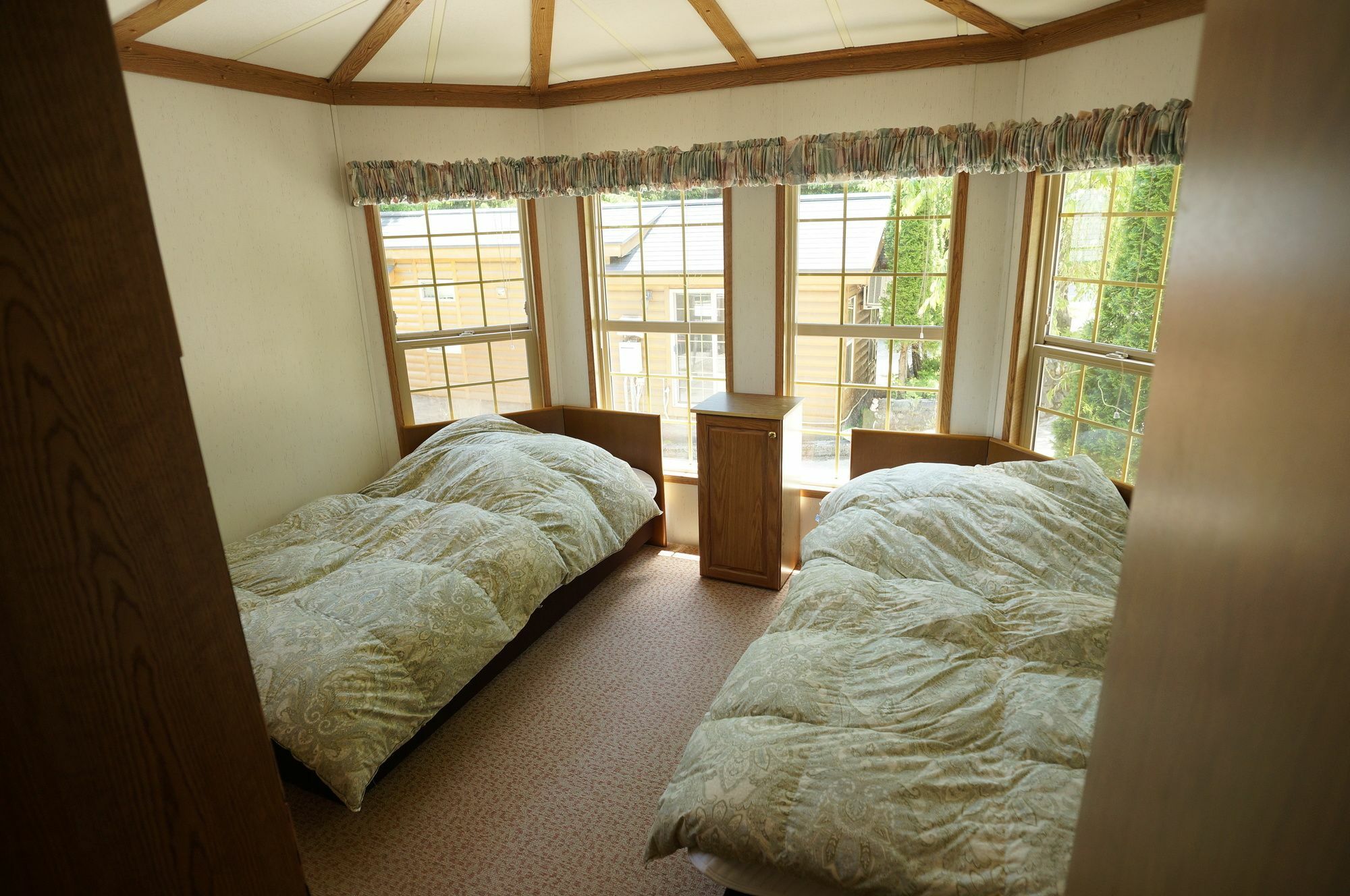 Hakuba Canadian Lodge Exterior photo